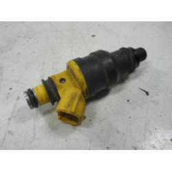 INJECTOR Toyota Avensis 1999 1.6 23250-02020