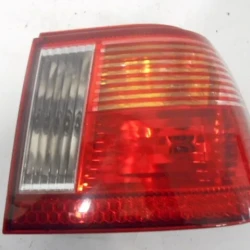 STOP LUČ DESNA Seat Ibiza 2000 1.4 STOP LUČ DESNA Seat Ibiza 2000 1.4
