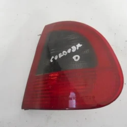 STOP LUČ DESNA Seat Cordoba 2000 1.9 tdi STOP LUČ DESNA Seat Cordoba 2000 1.9 tdi