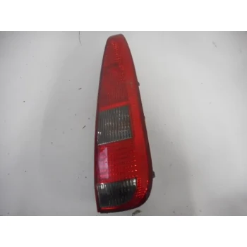 FARO POSTERIORE DESTRO Ford Fusion  2001 1.6