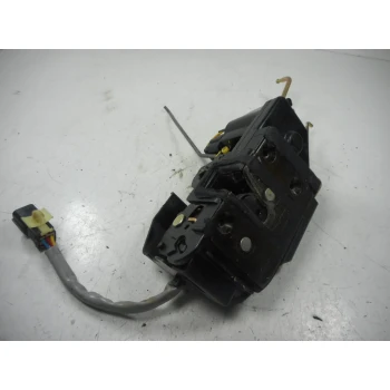 ZAKLEP  SPREDAJ DESNA Hyundai Getz 2004 1.3