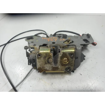 ZAKLEP  ZADAJ DESNA Chrysler Grand Voyager 2001 3.3 AUT