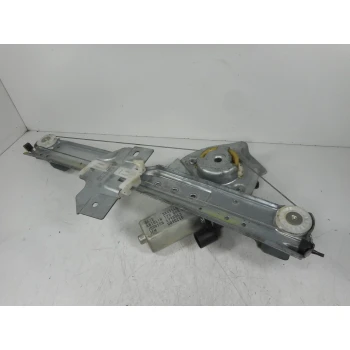 MECCANISMO ALZA VETRO POSTERIORE DESTRO Dacia Sandero 2010 1.6 8200733832D