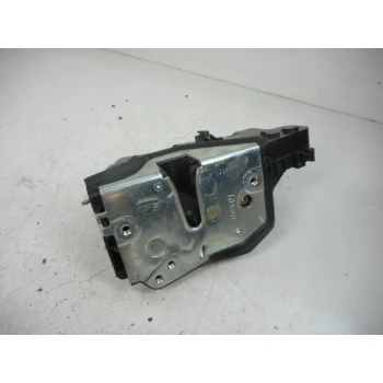 ZAKLEP  SPREDAJ DESNA BMW 3 2000 320 I