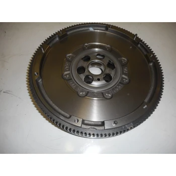 VZTRAJNIK Volkswagen Golf 2009 VI 03L105266BS