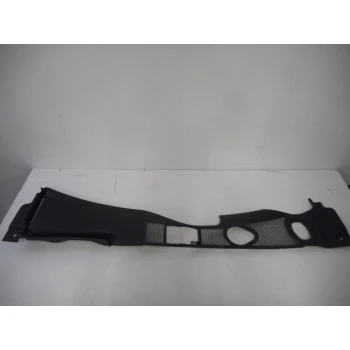 PROFILO MODANATURA Audi A4, S4 2009  8K1819447B