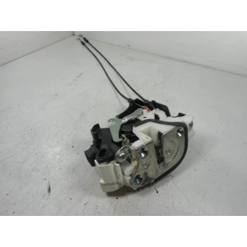 ZAKLEP  SPREDAJ DESNA Mitsubishi Outlander 2008 2.0 DID 4WD 5715A300