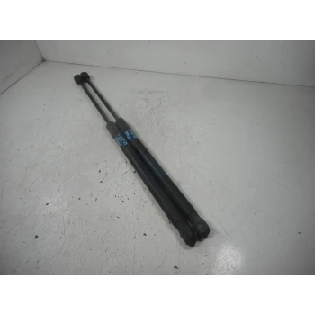 BOOT STRUT Kia Cee'd 2009 1.4 3 vrata