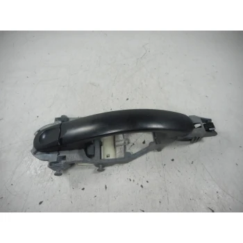 KLJUKA ZUNAJ  ZADAJ DESNA Volkswagen Golf 2005 V. PLUS 2.0TDI