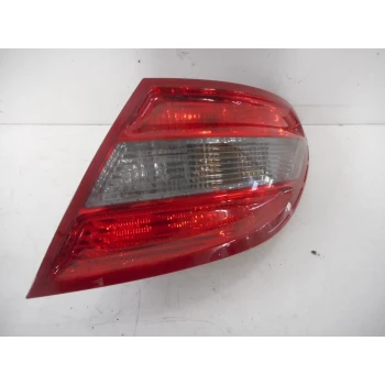 TAIL LIGHT RIGHT Mercedes-Benz C-Klasse 2010 200 CDI A2049068402