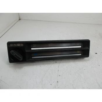 CENTRALINA COMANDO CLIMATIZZATORE Volkswagen Golf 1989 JXD