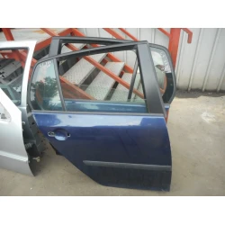 GOLA VRATA ZADAJ DESNA Volkswagen Golf 2005 1.9 TDI
