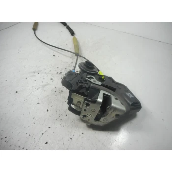 CHIUSURA SERRATURA PORTA POSTERIORE DESTRA Toyota Avensis 2007 2.2 DID SW 6905002102