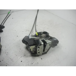 CHIUSURA SERRATURA PORTA ANTERIORE DESTRA Toyota Avensis 2007 2.2 DID SW 6903002162