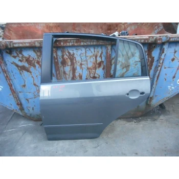 GOLA VRATA ZADAJ LEVA Volkswagen Golf 2006 PLUS 1.6