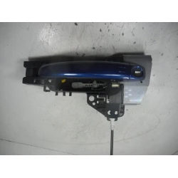 KLJUKA ZUNAJ SP LEVA Audi A1 2010 1.4 TSI 90kw 8T1837885B