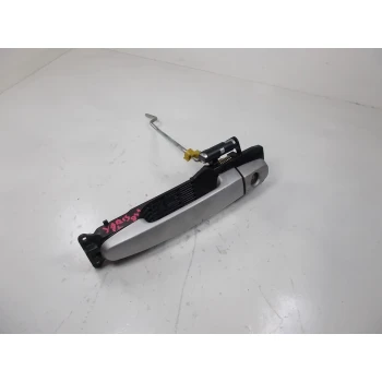 MANIGLIA PORTA ESTERNA ANTERIORE SINISTRA Toyota Yaris 2010 1.4D4D 692110D901 692020D010 	