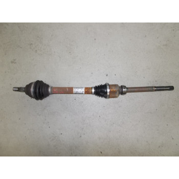 AXLE SHAFT FRONT RIGHT Citroën C3 2014 PICASSO 1.6HDI 3273 KR