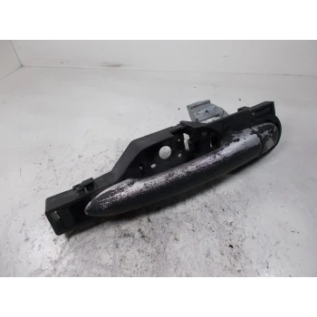 KLJUKA ZUNAJ  SPREDAJ DESNA Renault CLIO 2010 III. 1.5DCI 7701475753