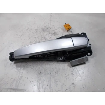KLJUKA ZUNAJ  ZADAJ DESNA Opel Astra 2012 SW 1.7 DTI 16V 138616 138174