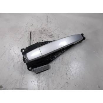 KLJUKA ZUNAJ  ZADAJ LEVA Opel Astra 2012 SW 1.7 DTI 16V 138616 138175