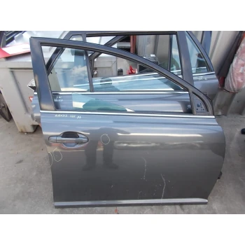 PORTA LAMIERA NUDA ANTERIORE DESTRA Toyota Avensis 2005 SW 2.2D4D 6700105050 	