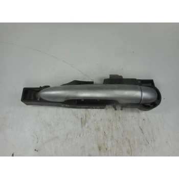 KLJUKA ZUNAJ  SPREDAJ DESNA Renault CLIO III 2011 1.2 16V 7701475753 8200226526