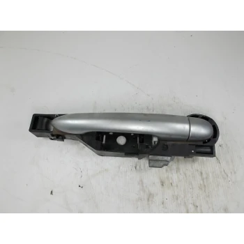 KLJUKA ZUNAJ  ZADAJ LEVA Renault CLIO III 2011 1.2 16V 7701475753