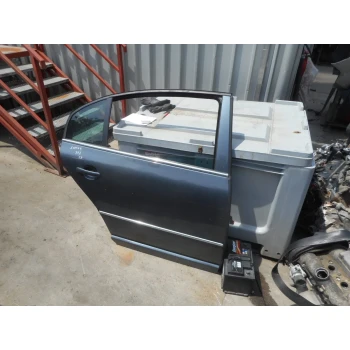 DOOR REAR RIGHT Škoda Superb 2006 2.5 TDI AUT. 3U5833052B