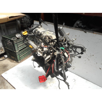 ENGINE COMPLETE Renault CLIO III 2009 1.2 16V D4FH7
