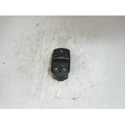 WINDOW SWITCH Opel Corsa 2008 1.4 16V ni_kataloske WINDOW SWITCH Opel Corsa 2008 1.4 16V ni_kataloske