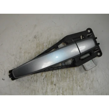 KLJUKA ZUNAJ  ZADAJ DESNA Opel Corsa 2008 1.4 16V