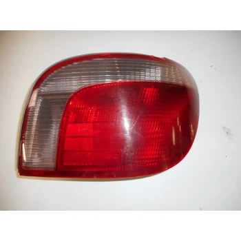 TAIL LIGHT RIGHT Toyota Yaris 2002 1.0