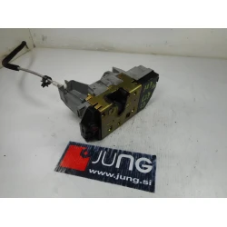 ZAKLEP  ZADAJ DESNA Peugeot 307 2003 2.0HDI