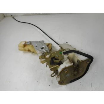 CHIUSURA SERRATURA PORTA POSTERIORE DESTRA Toyota Yaris 2001 VERSO 1.3