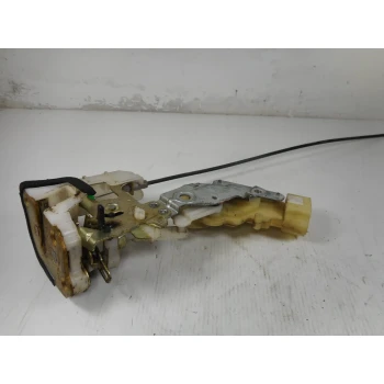 DOOR LOCK REAR LEFT Toyota Yaris 2001 VERSO 1.3