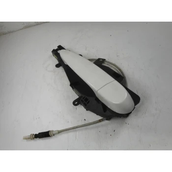 KLJUKA ZUNAJ  ZADAJ LEVA BMW 3 2008 320D TOURING XDRIVE AUT.