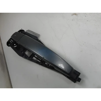 KLJUKA ZUNAJ  SPREDAJ DESNA Chevrolet Cruze 2012 1.7 DTI 16V