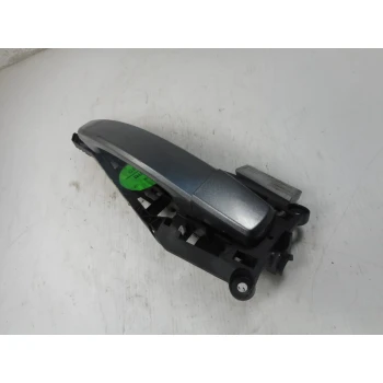 KLJUKA ZUNAJ  ZADAJ LEVA Chevrolet Cruze 2012 1.7 DTI 16V