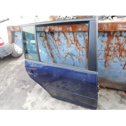 GOLA VRATA ZADAJ DESNA Volkswagen Touran 2005 1.9TDI