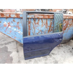 GOLA VRATA ZADAJ LEVA Volkswagen Touran 2005 1.9TDI