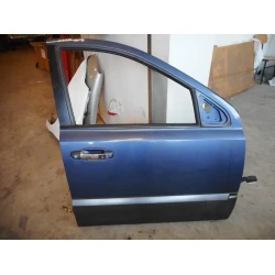 DOOR FRONT RIGHT Kia Sorento 2004 2.5CRDI DOOR FRONT RIGHT Kia Sorento 2004 2.5CRDI