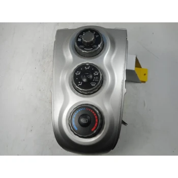HEATER CLIMATE CONTROL PANEL Toyota Yaris 2006 1.4 D4D