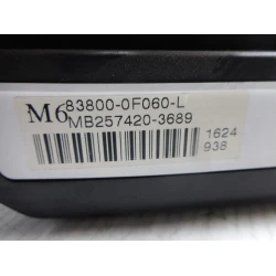 QUADRO STRUMENTI CONTACHILOMETRI Toyota Corolla 2004 VERSO 2.0 D 257420-3689