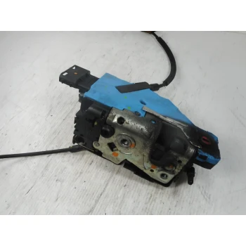 ZAKLEP  ZADAJ DESNA Peugeot 207 2008 BREAK 1.6 HDI