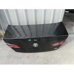 VRATA KOMPLET PRTLJAŽNA Alfa 159 2006 2.2 JTS VRATA KOMPLET PRTLJAŽNA Alfa 159 2006 2.2 JTS