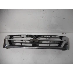 OKRASNA MASKA Mitsubishi Pajero, Montero 2001 3.2