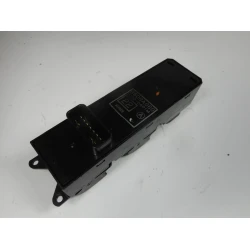 STIKALO STEKLA Peugeot 4007 2009 2.2 HDI 8608A060