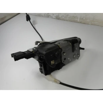 ZAKLEP  ZADAJ DESNA Peugeot 308 2012 2.0 HDI