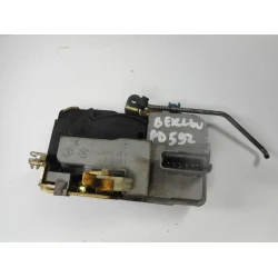 ZAKLEP  SPREDAJ DESNA Citroën BERLINGO 2 2003 2.0HDI